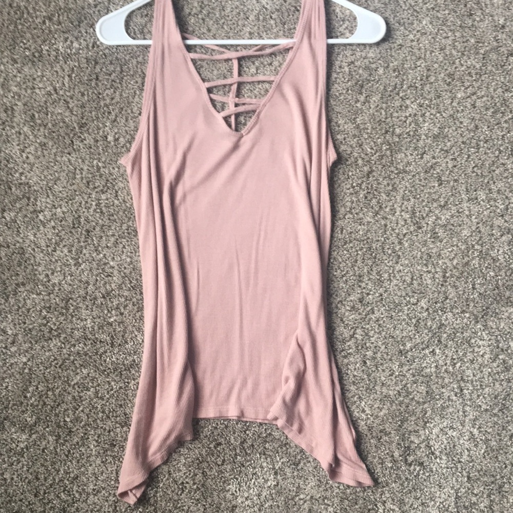 pink tank top
